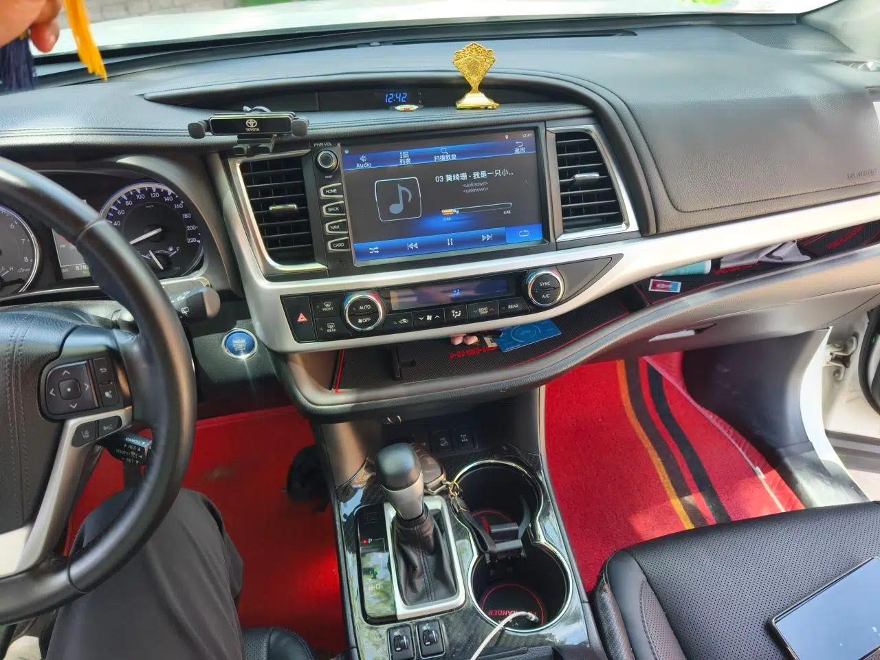 Toyota Highlander 2018 2.0T Four-Wheel Drive Luxury Edition 7 Seats China V Emission Standard — миниатюра 13