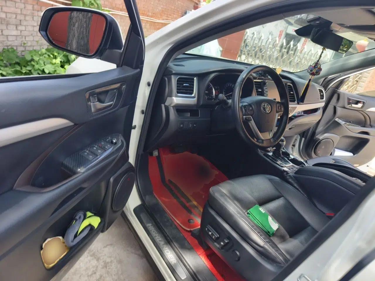 Toyota Highlander 2018 2.0T Four-Wheel Drive Luxury Edition 7 Seats China V Emission Standard — миниатюра 16