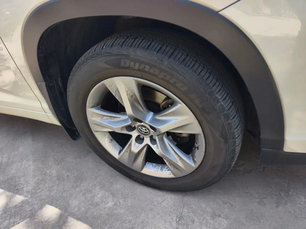 Toyota Highlander 2018 2.0T Four-Wheel Drive Luxury Edition 7 Seats China V Emission Standard — миниатюра 8