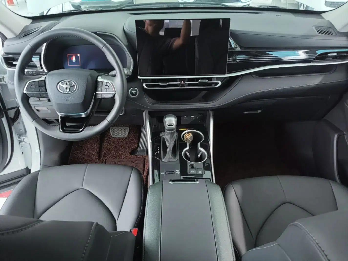 Toyota Highlander 2026 Model 2.5L Intelligent Electric Hybrid Dual-Engine Two-Wheel-Drive Elite Edition 5-seater — миниатюра 12