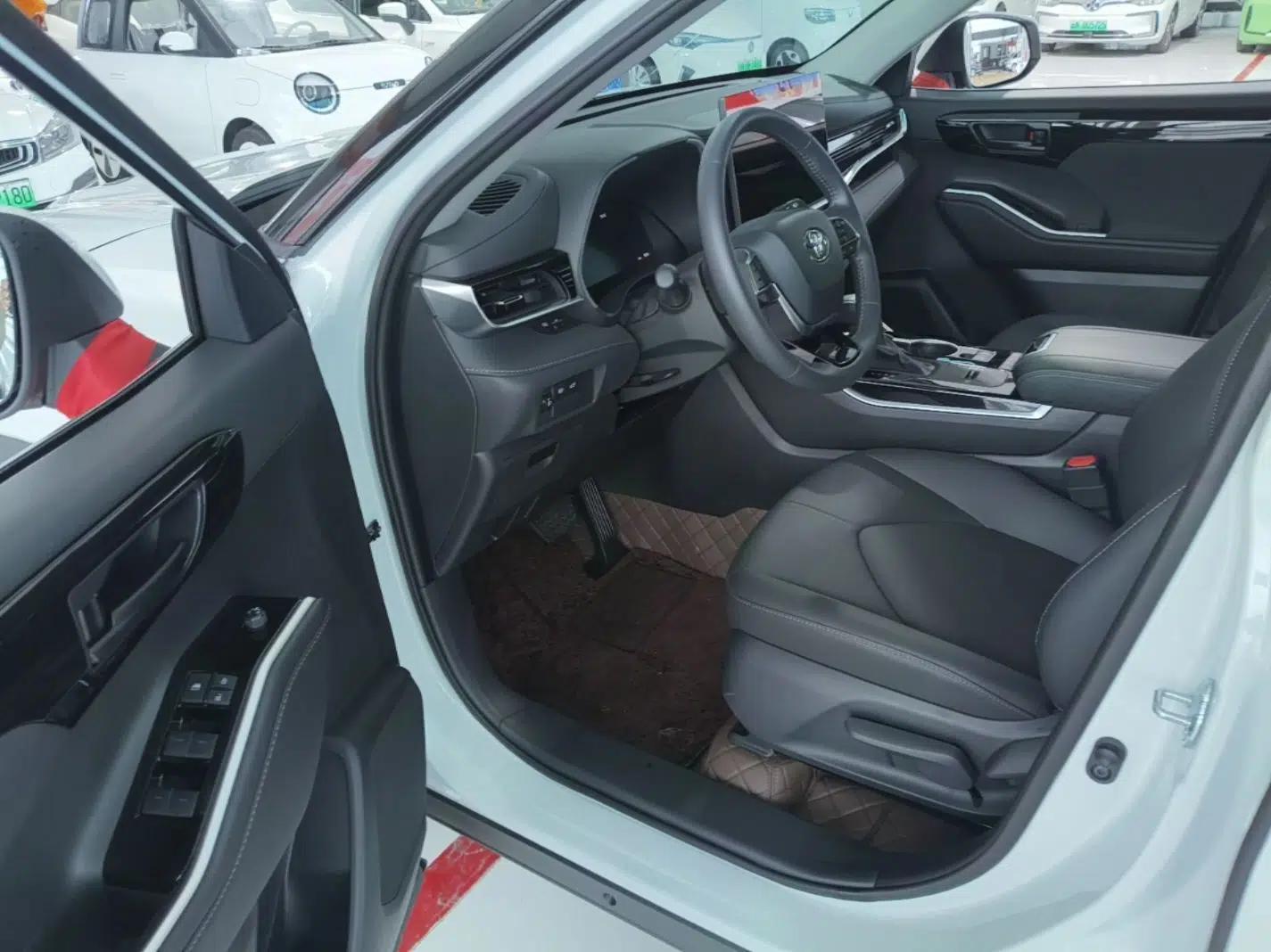 Toyota Highlander 2026 Model 2.5L Intelligent Electric Hybrid Dual-Engine Two-Wheel-Drive Elite Edition 5-seater — миниатюра 18