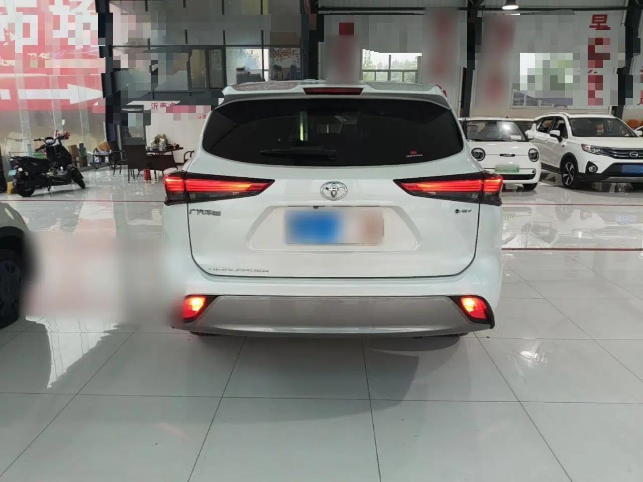 Toyota Highlander 2026 Model 2.5L Intelligent Electric Hybrid Dual-Engine Two-Wheel-Drive Elite Edition 5-seater — миниатюра 5