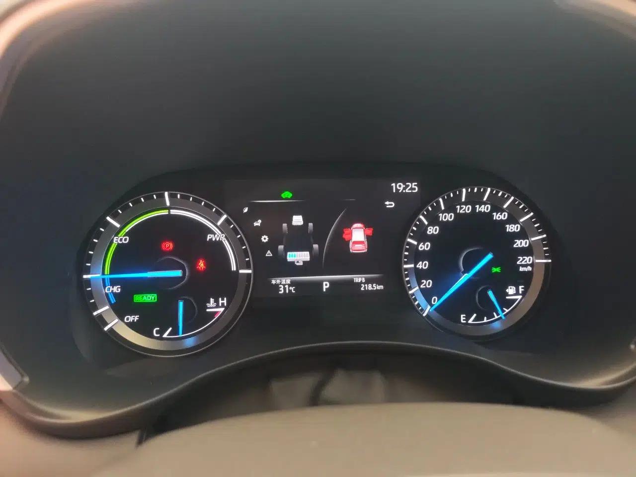 Toyota Highlander 2022 Dual-Engine 2.5L Two-Wheel Drive Elite Edition 5 Seats — миниатюра 11