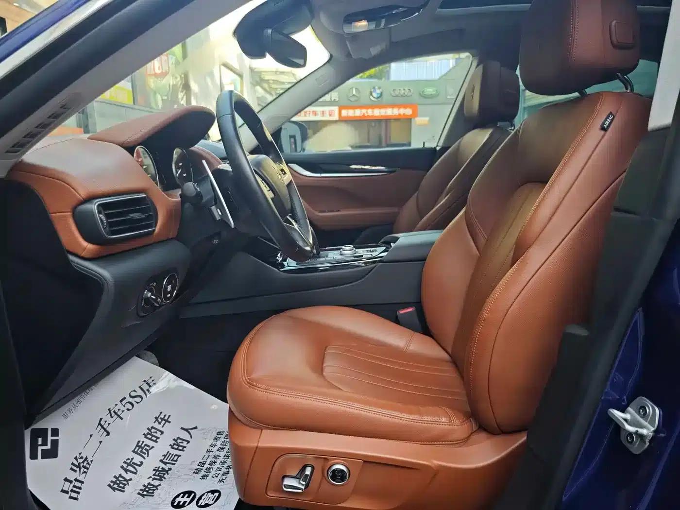 2021 Levante 3.0T Standard Edition — миниатюра 17