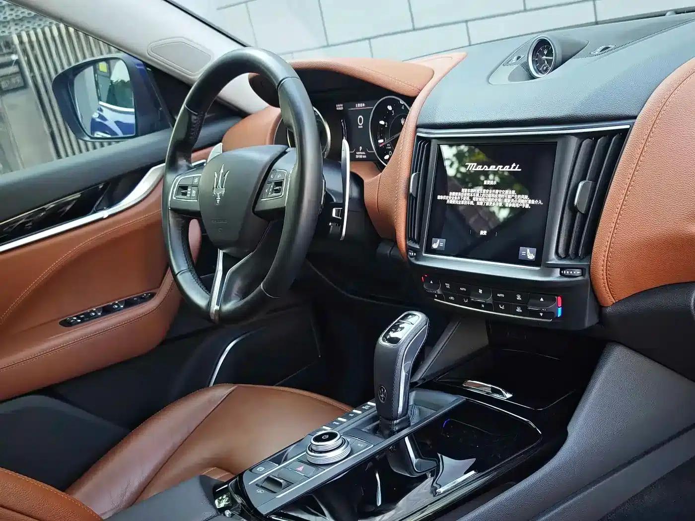 2021 Levante 3.0T Standard Edition — миниатюра 21