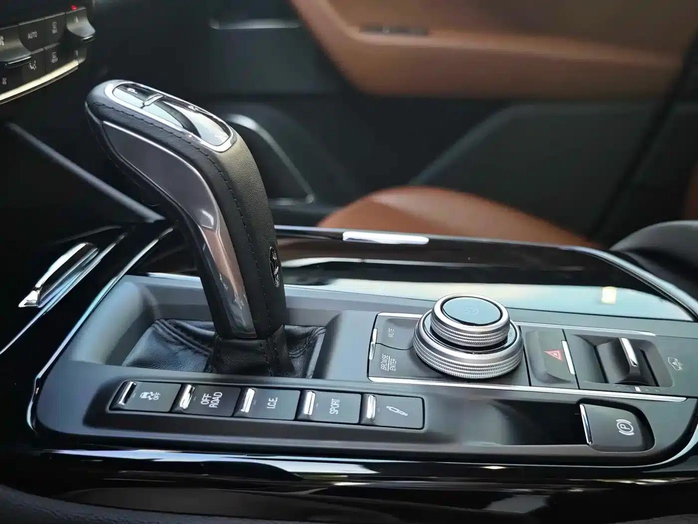 2021 Levante 3.0T Standard Edition — миниатюра 23