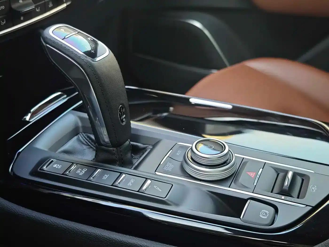 2021 Levante 3.0T Standard Edition — миниатюра 6