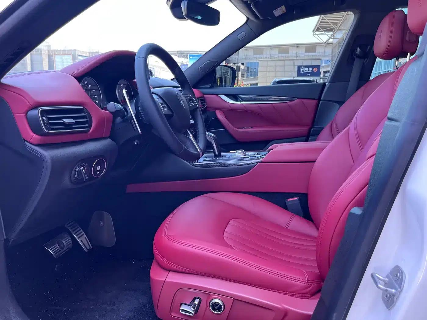 2021 Levante 3.0T Standard Edition — миниатюра 2