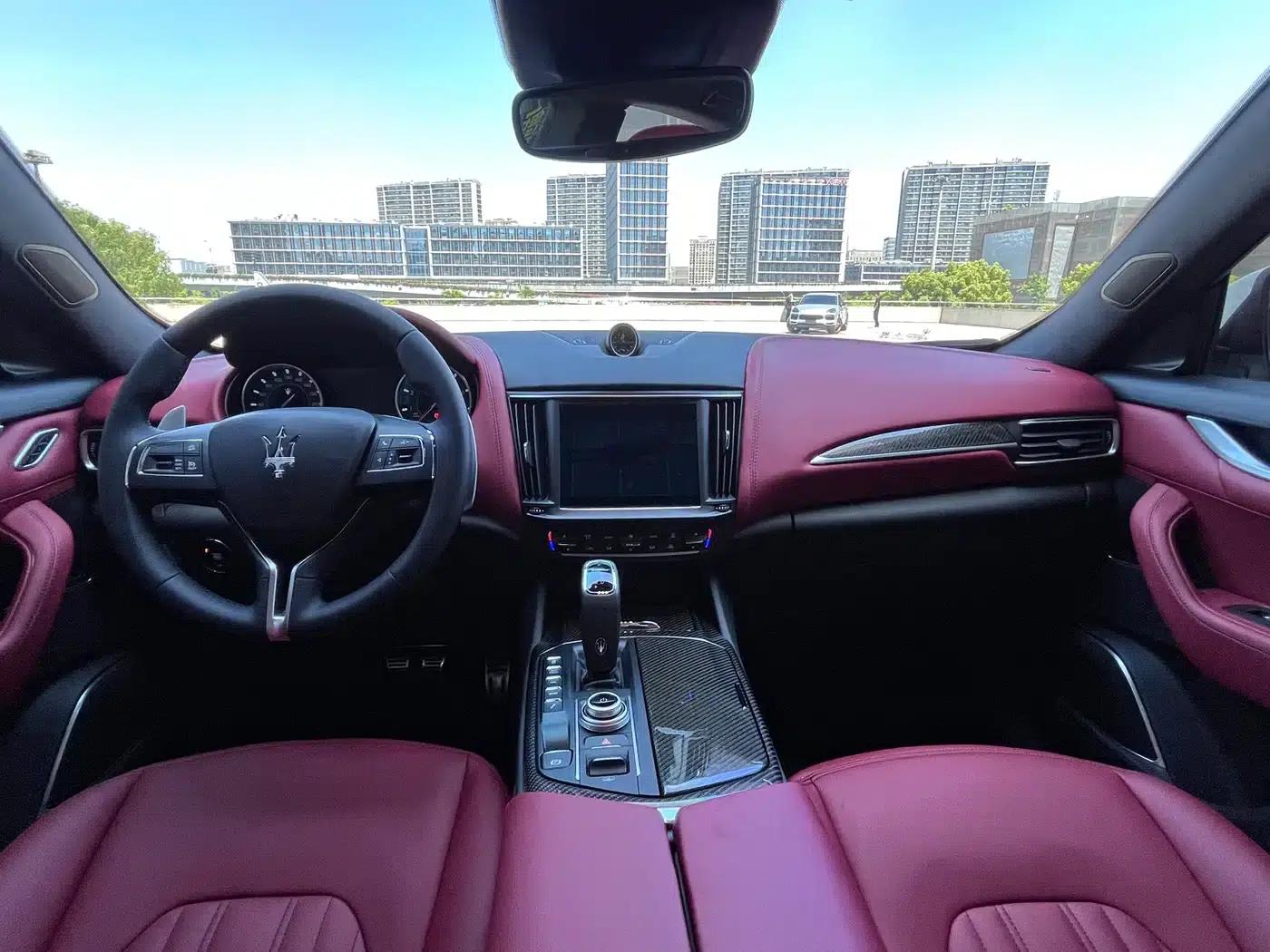 2021 Levante 3.0T Standard Edition — миниатюра 4