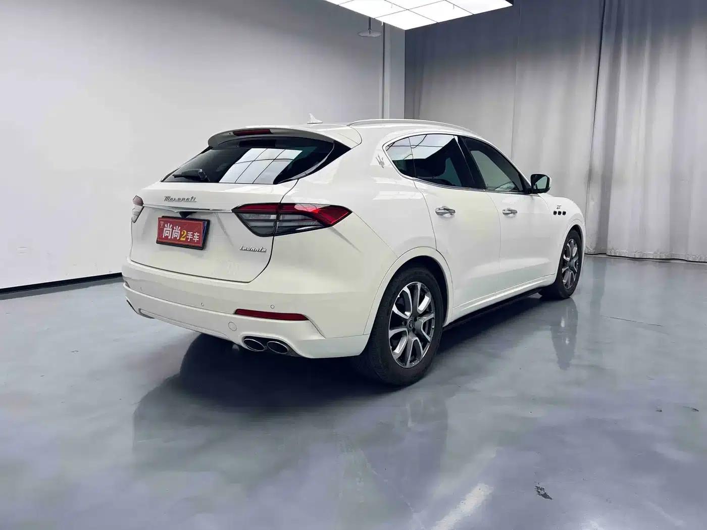 2022 Levante 2.0T GT Sport Edition — миниатюра 12