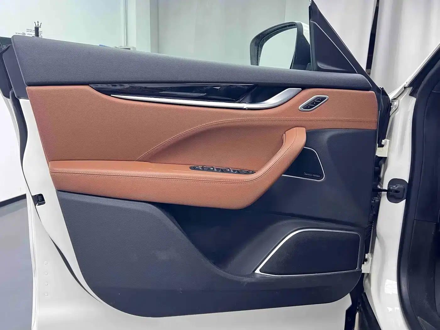 2022 Levante 2.0T GT Sport Edition — миниатюра 19