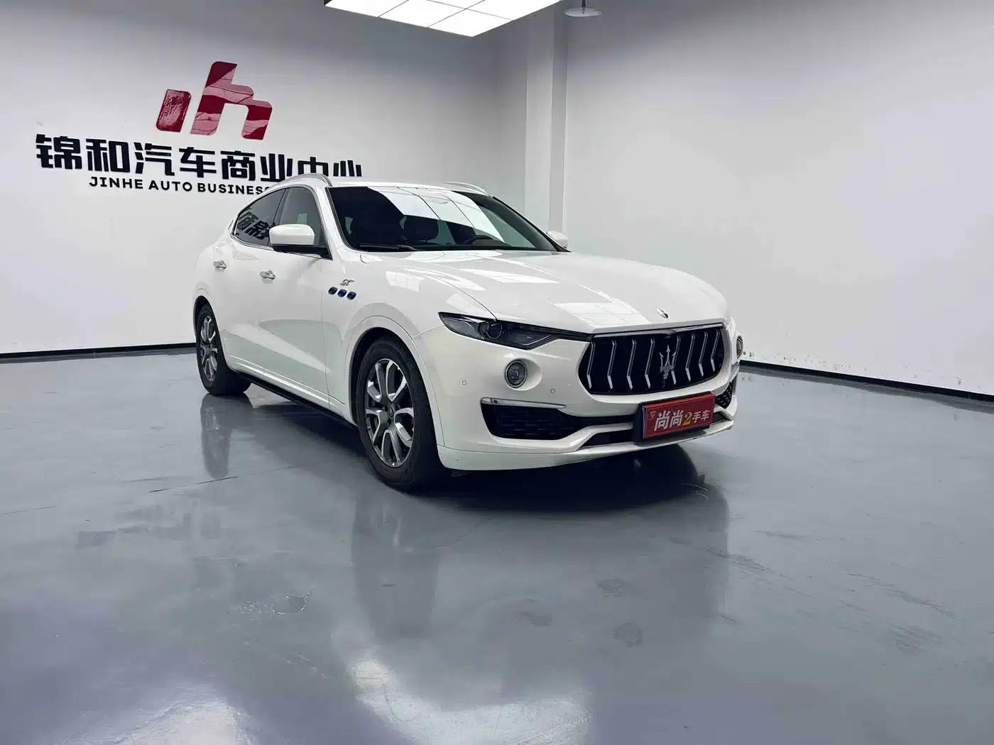 2022 Levante 2.0T GT Sport Edition — миниатюра 3