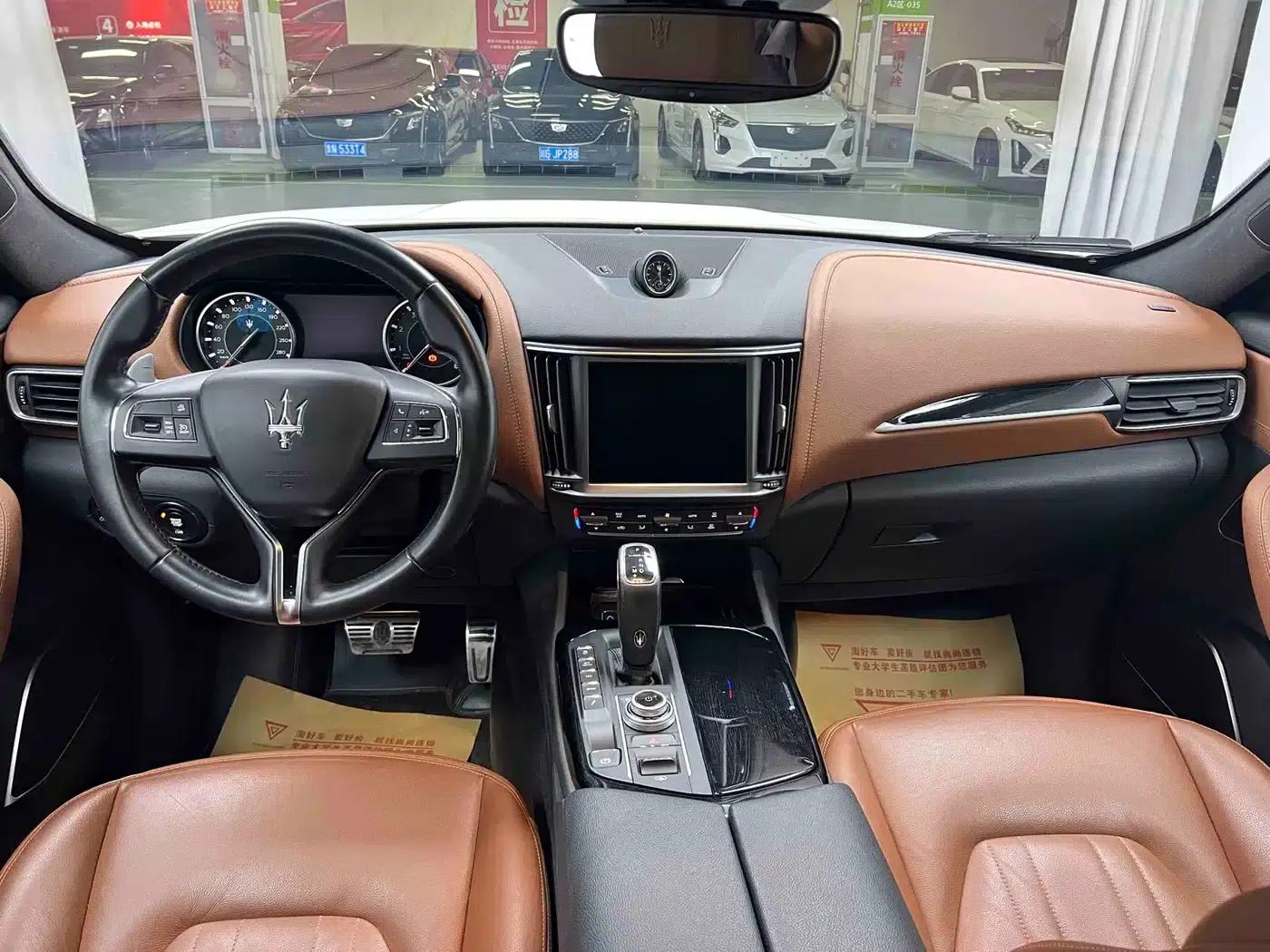 2022 Levante 2.0T GT Sport Edition — миниатюра 23