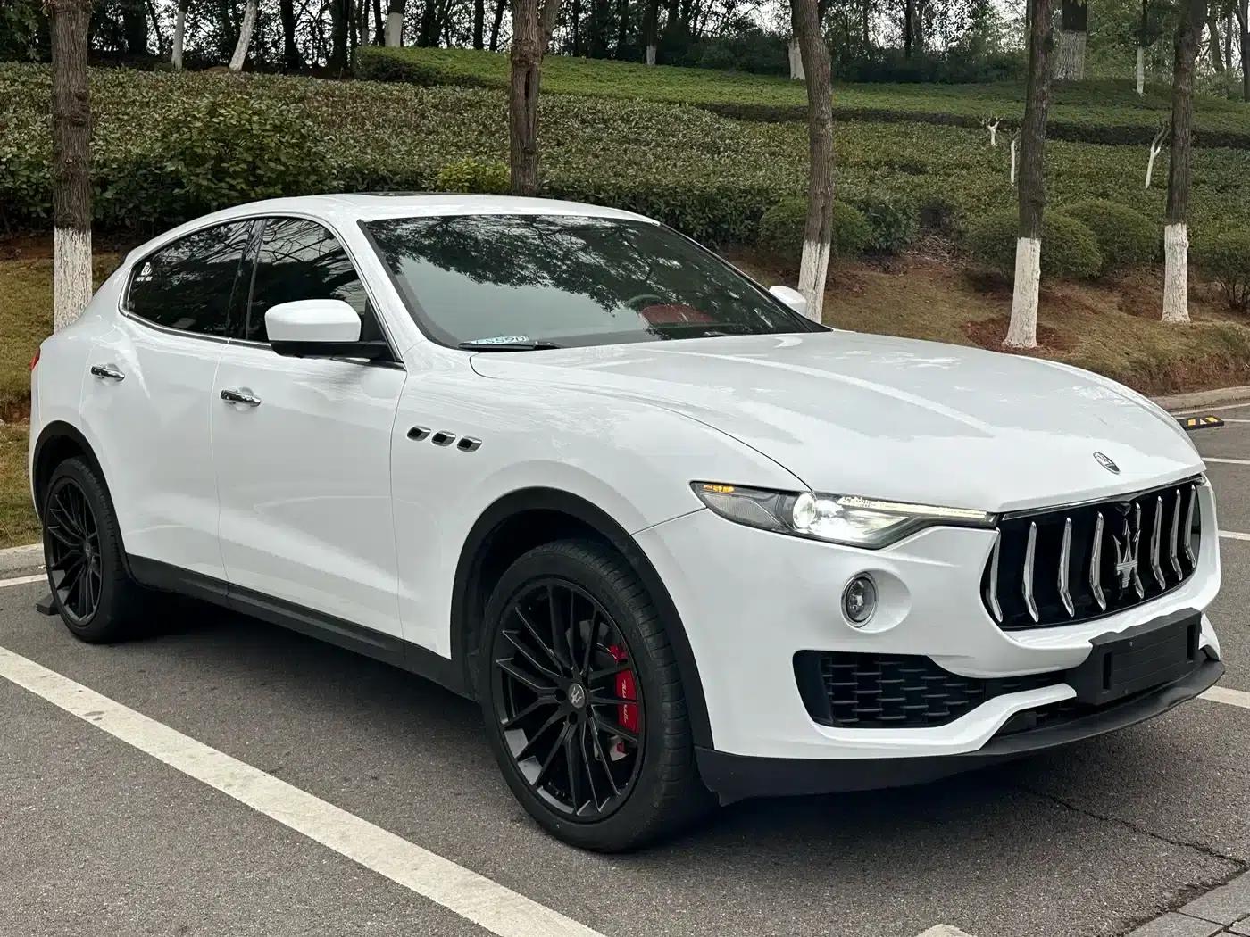 2016 Levante 3.0T Standard Edition — миниатюра 4