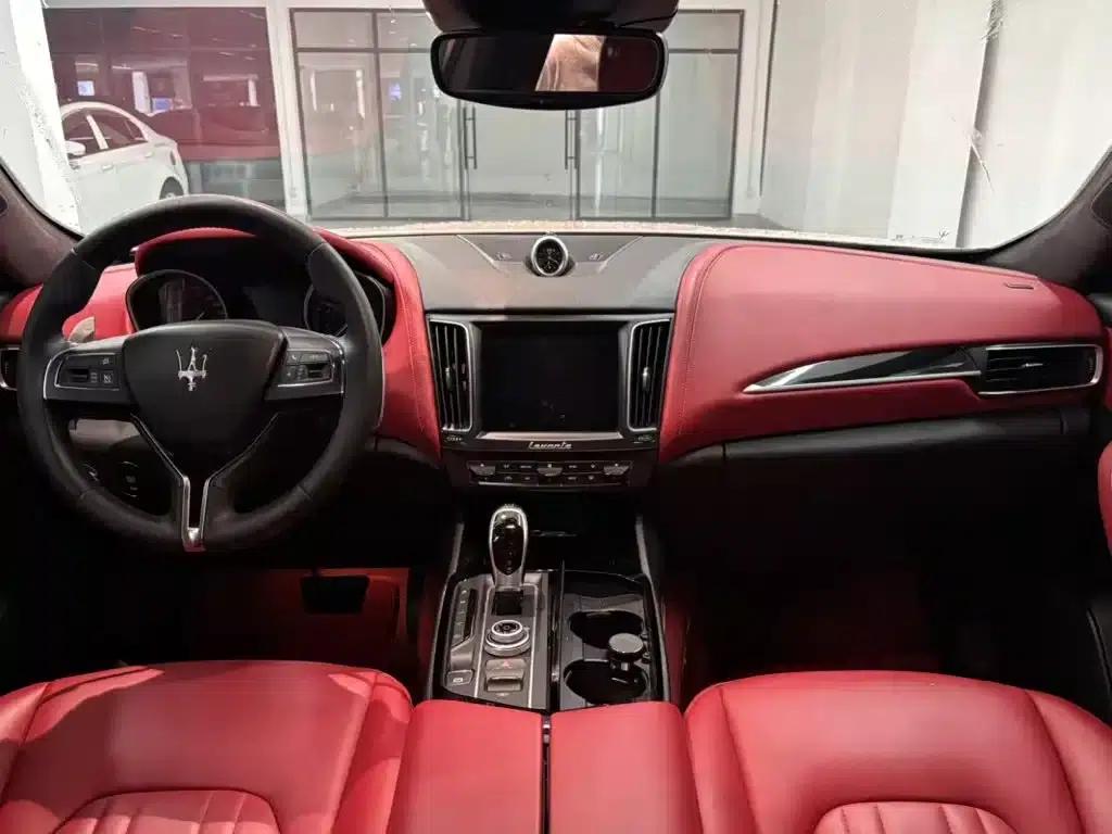 2016 Levante 3.0T Standard Edition — миниатюра 5