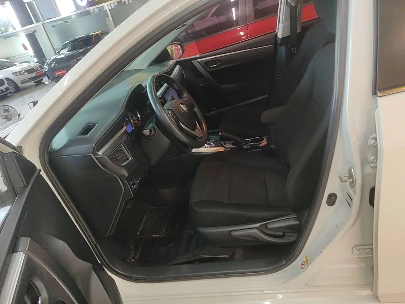 Toyota Levin 2016 1.6G CVT Elite Edition — миниатюра 17