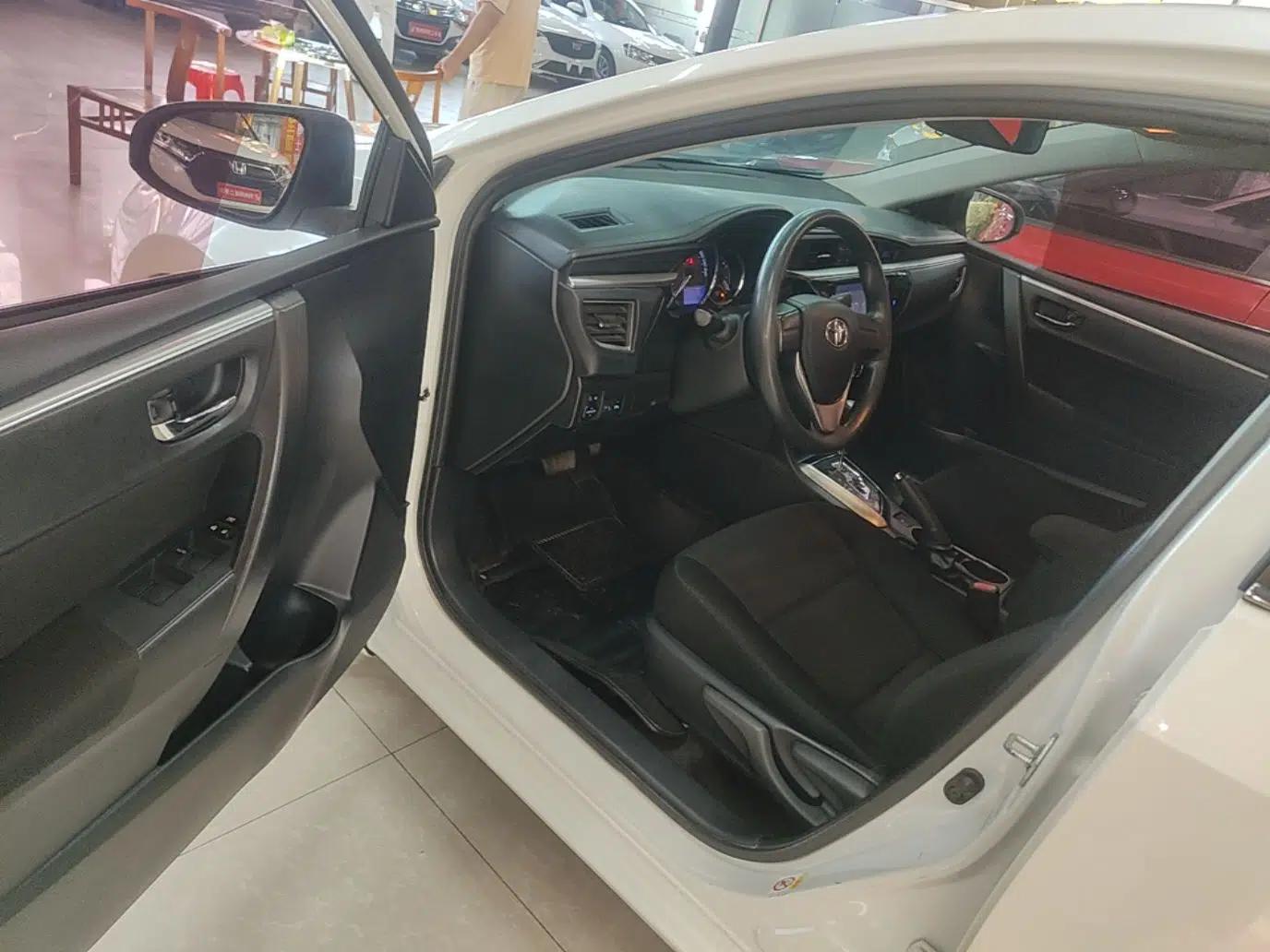 Toyota Levin 2016 1.6G CVT Elite Edition — миниатюра 18