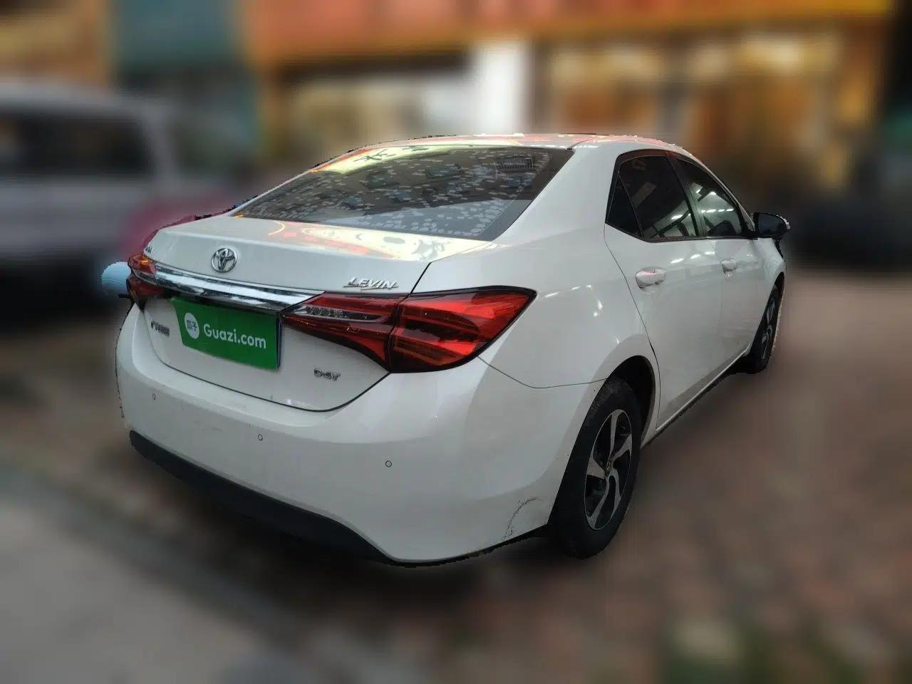 Toyota Levin 2018 185T CVT Luxury Edition — миниатюра 6