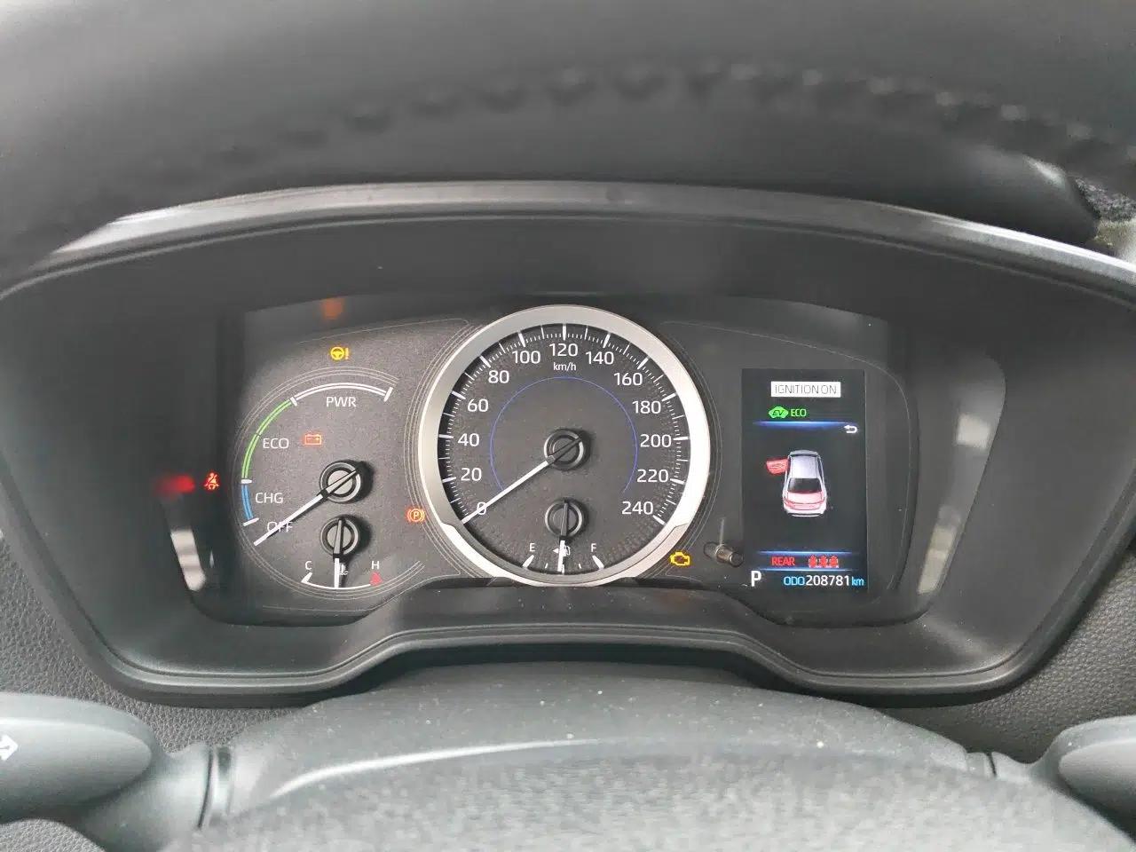 Toyota Levin 2021 Dual-Motor 1.8H E-CVT Leading Edition — миниатюра 11