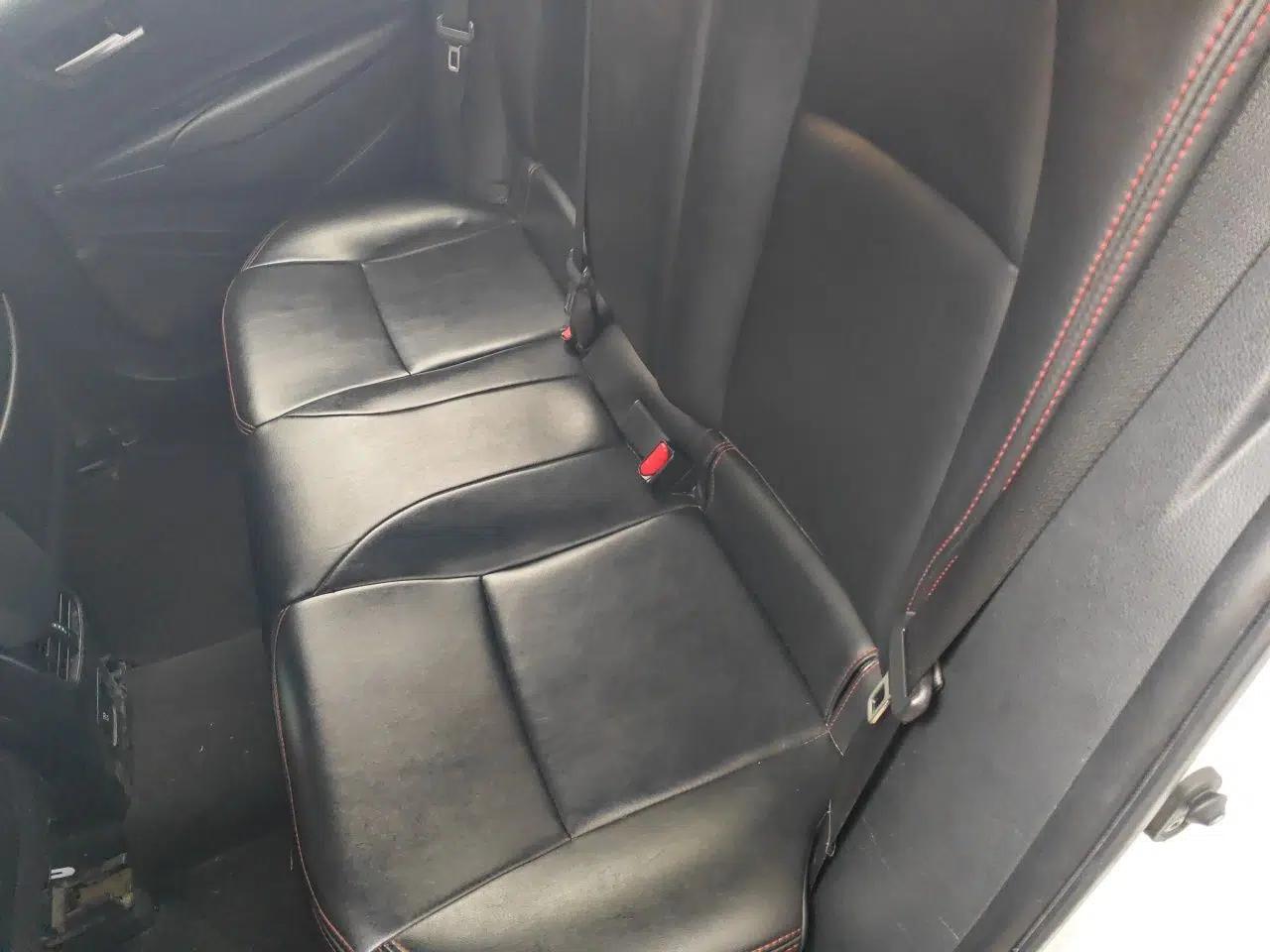 Toyota Levin 2021 Dual-Motor 1.8H E-CVT Leading Edition — миниатюра 17