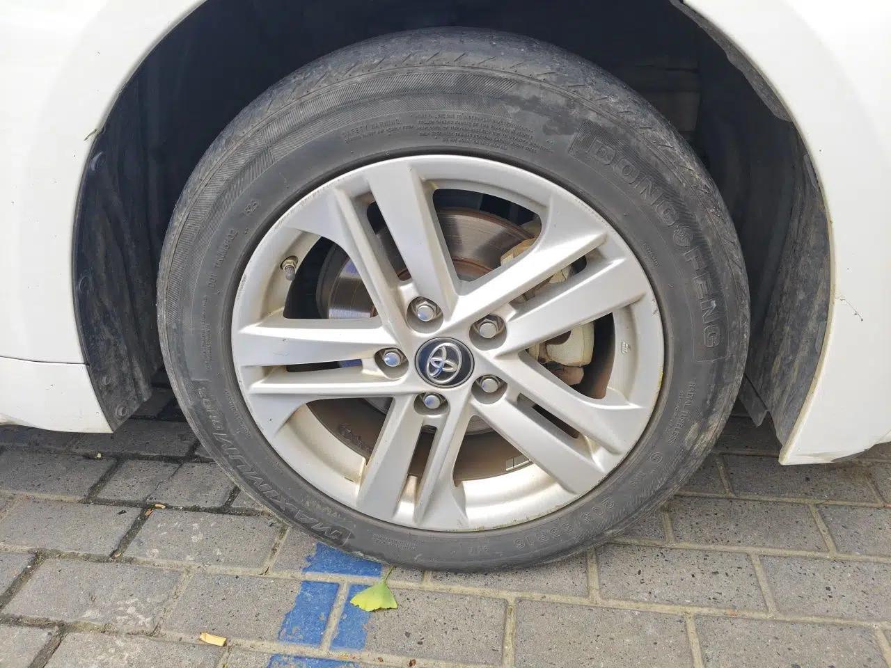 Toyota Levin 2021 Dual-Motor 1.8H E-CVT Leading Edition — миниатюра 8
