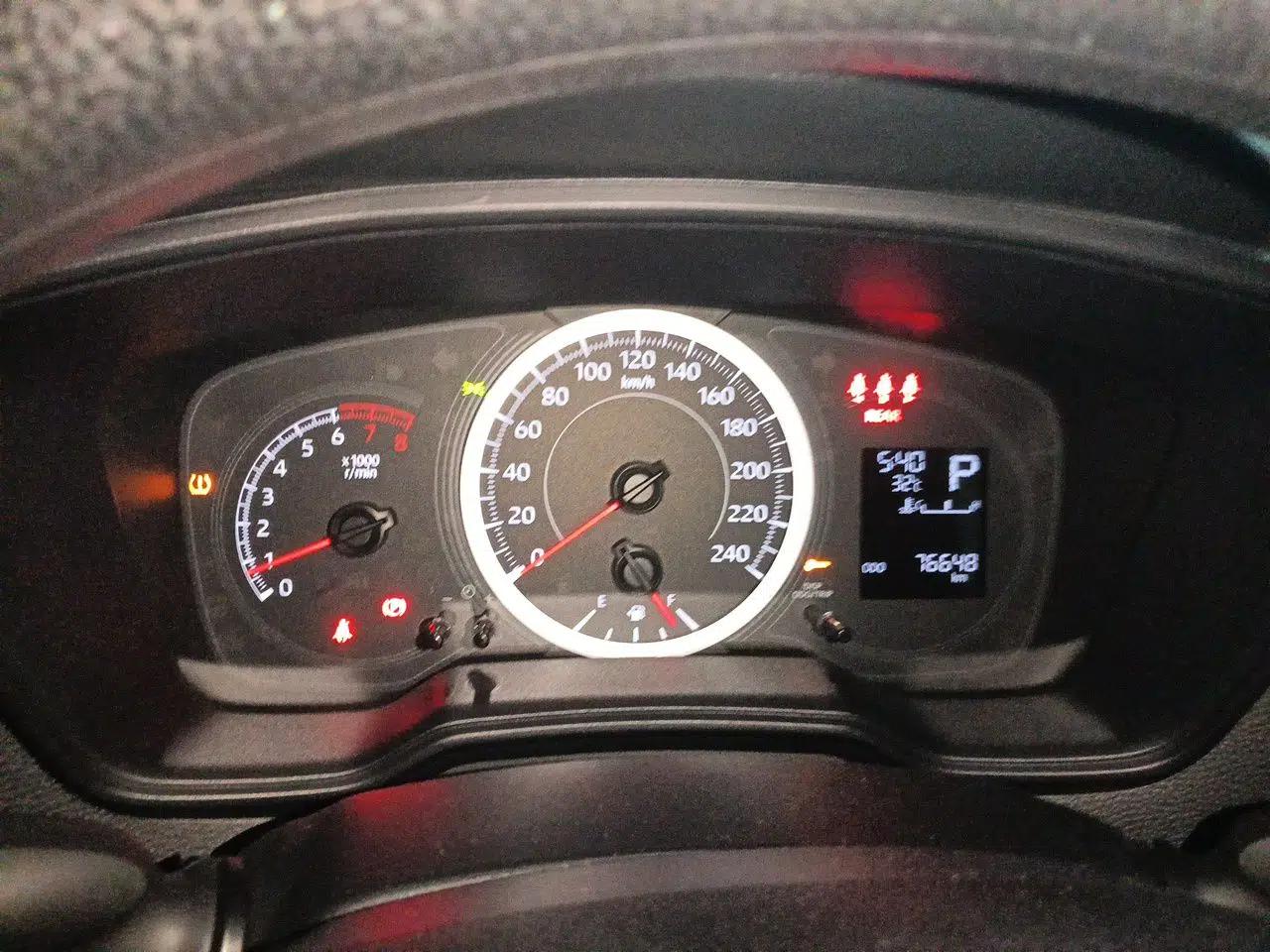 Toyota Levin 2019 185T CVT Entry-Level Version China VI Standard — миниатюра 11