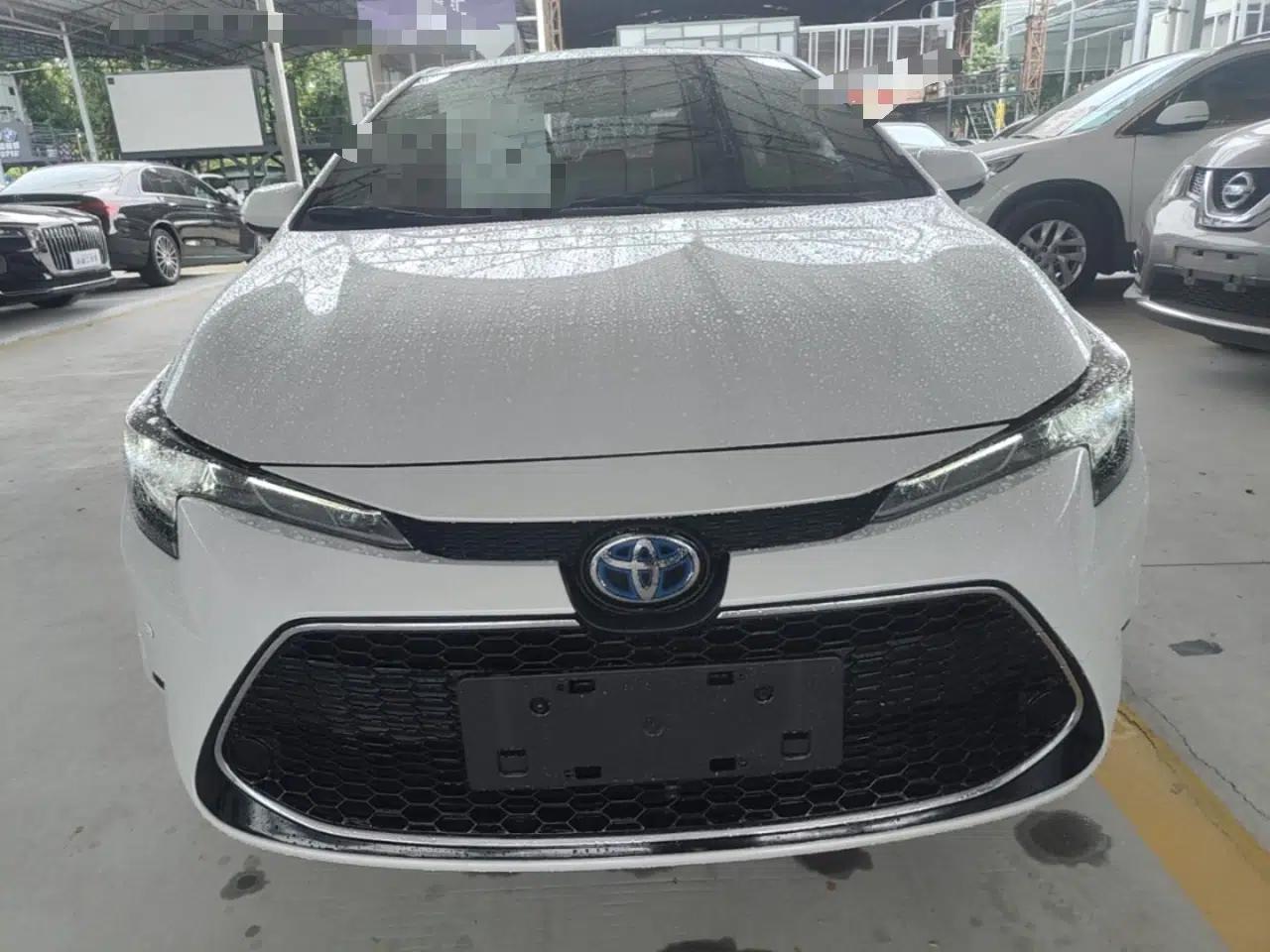 Toyota Levin 2021 Dual-Engine 1.8H E-CVT Luxury Edition — миниатюра 2