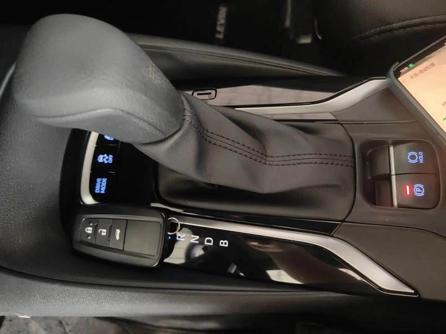 Toyota Levin 2021 Dual-Engine 1.8H E-CVT Luxury Edition — миниатюра 16