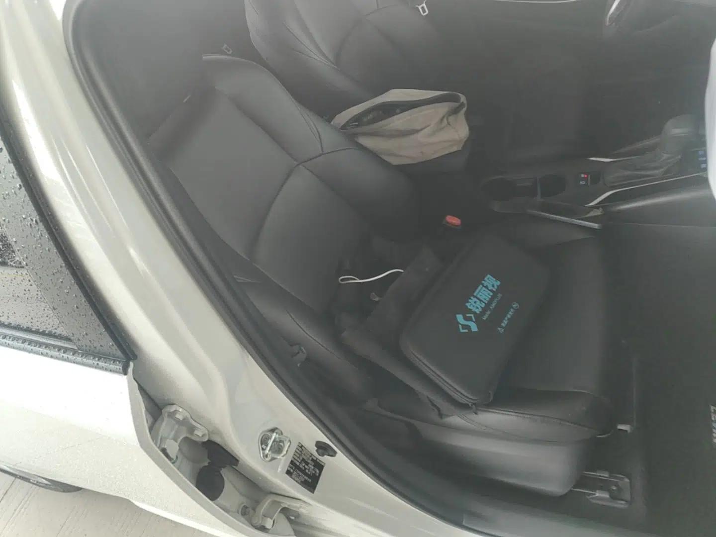 Toyota Levin 2021 Dual-Engine 1.8H E-CVT Luxury Edition — миниатюра 19