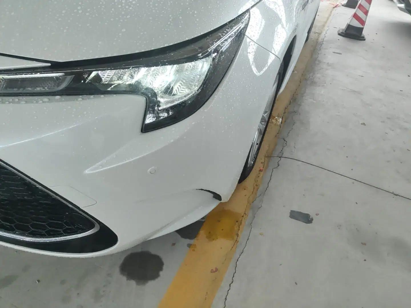 Toyota Levin 2021 Dual-Engine 1.8H E-CVT Luxury Edition — миниатюра 8
