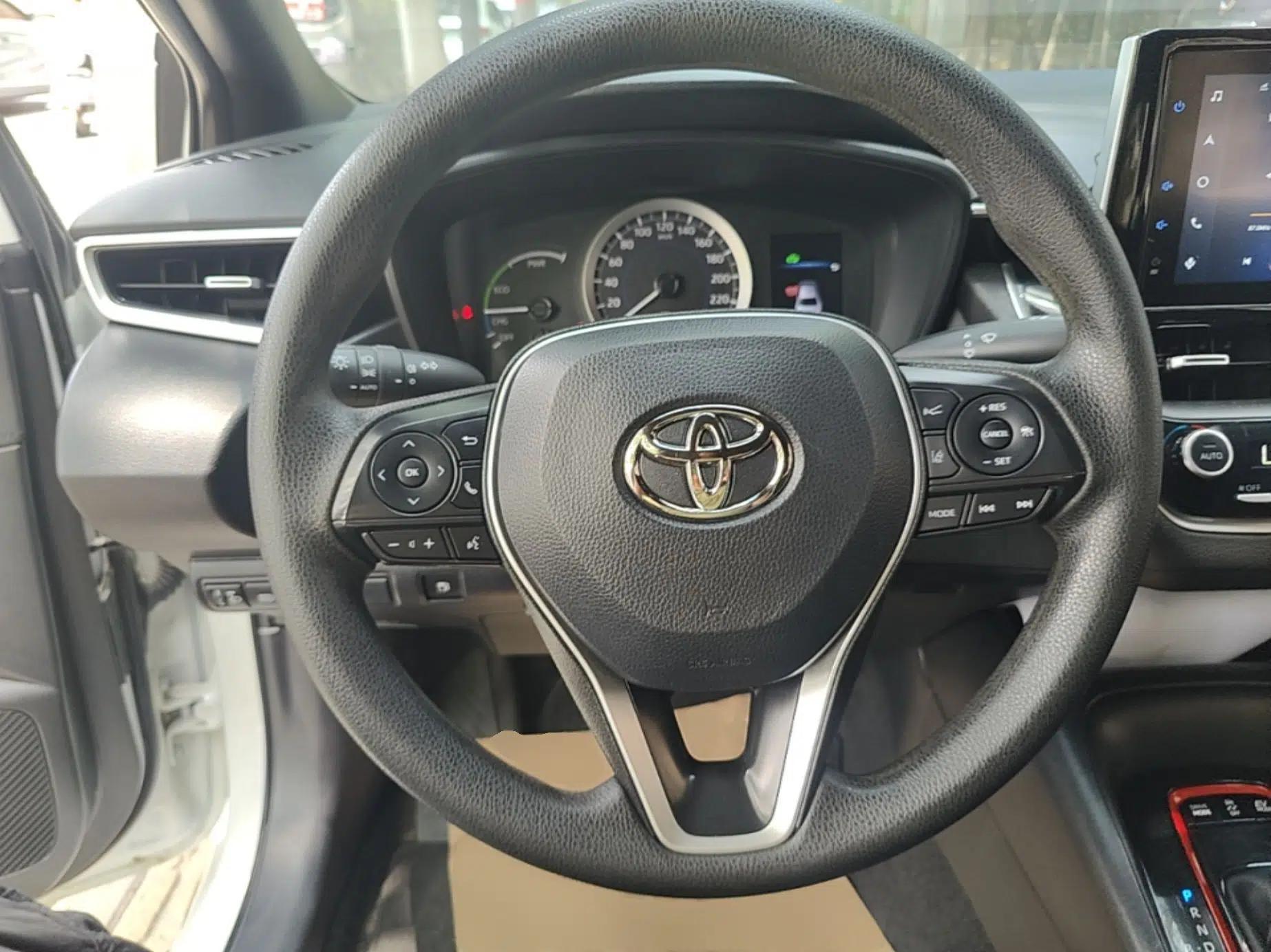 Toyota Levin 2022 Dual-Motor 1.8H E-CVT Sport Edition — миниатюра 18