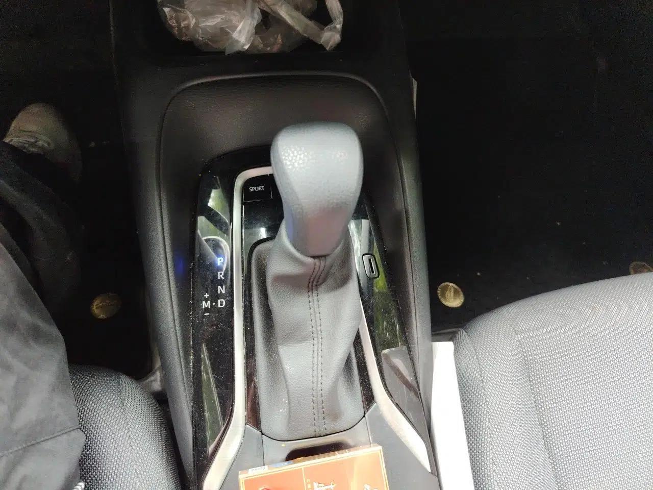 Toyota Levin 2024 185T CVT Luxury Edition — миниатюра 14