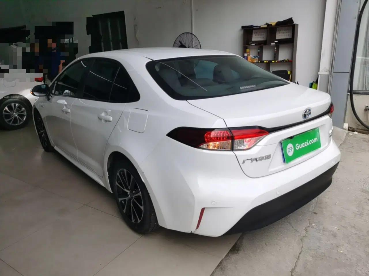 Toyota Levin 2023 Smart Electric Hybrid Dual-Engine 1.8L Leading Edition — миниатюра 4