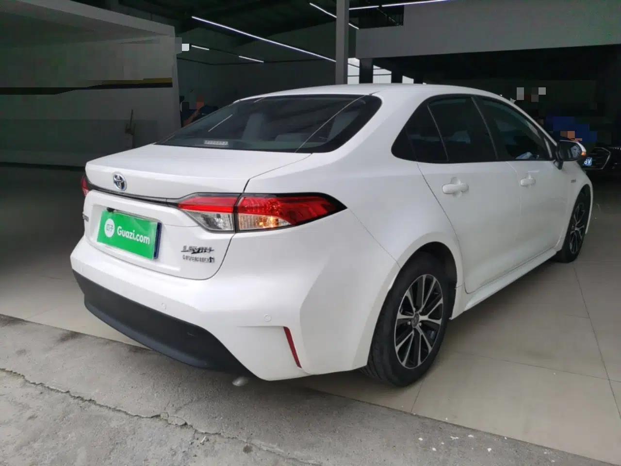 Toyota Levin 2023 Smart Electric Hybrid Dual-Engine 1.8L Leading Edition — миниатюра 6