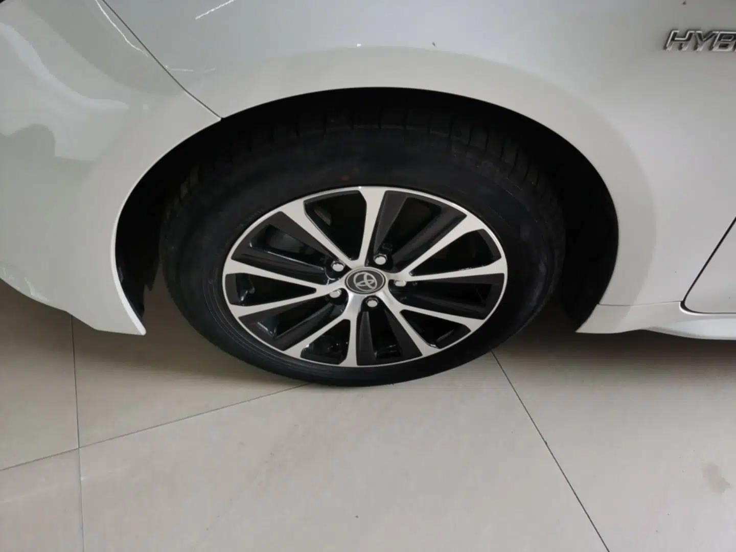 Toyota Levin 2023 Smart Electric Hybrid Dual-Engine 1.8L Leading Edition — миниатюра 10