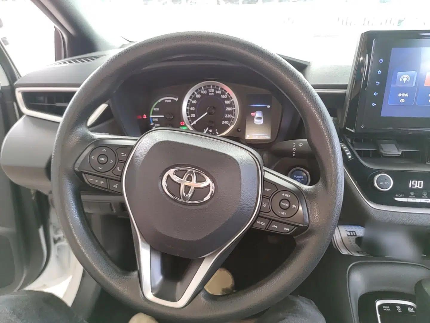 Toyota Levin 2022 Dual-Motor 1.8H E-CVT Leading Edition — миниатюра 18