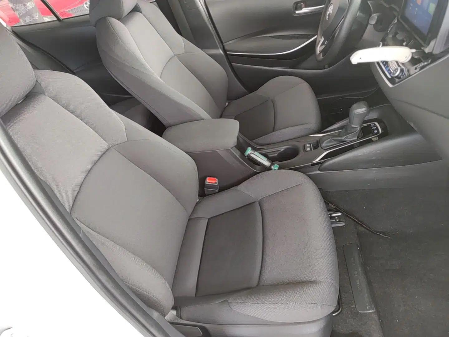 Toyota Levin 2022 Dual-Motor 1.8H E-CVT Leading Edition — миниатюра 24