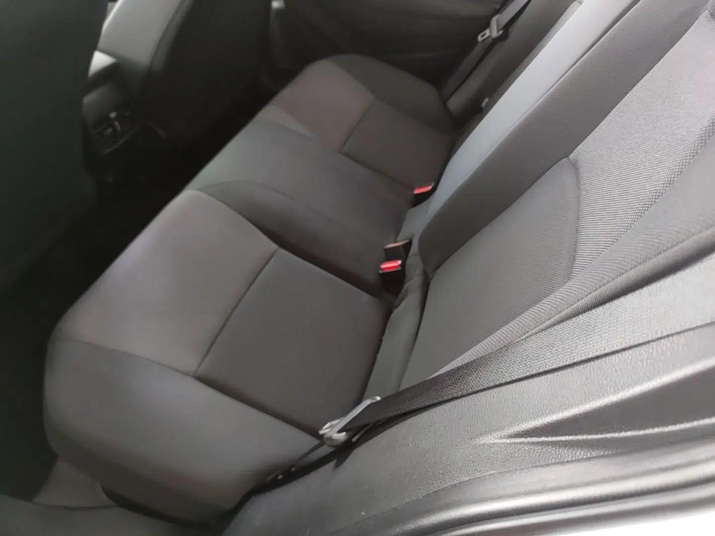 Toyota Levin 2022 Dual-Motor 1.8H E-CVT Leading Edition — миниатюра 25
