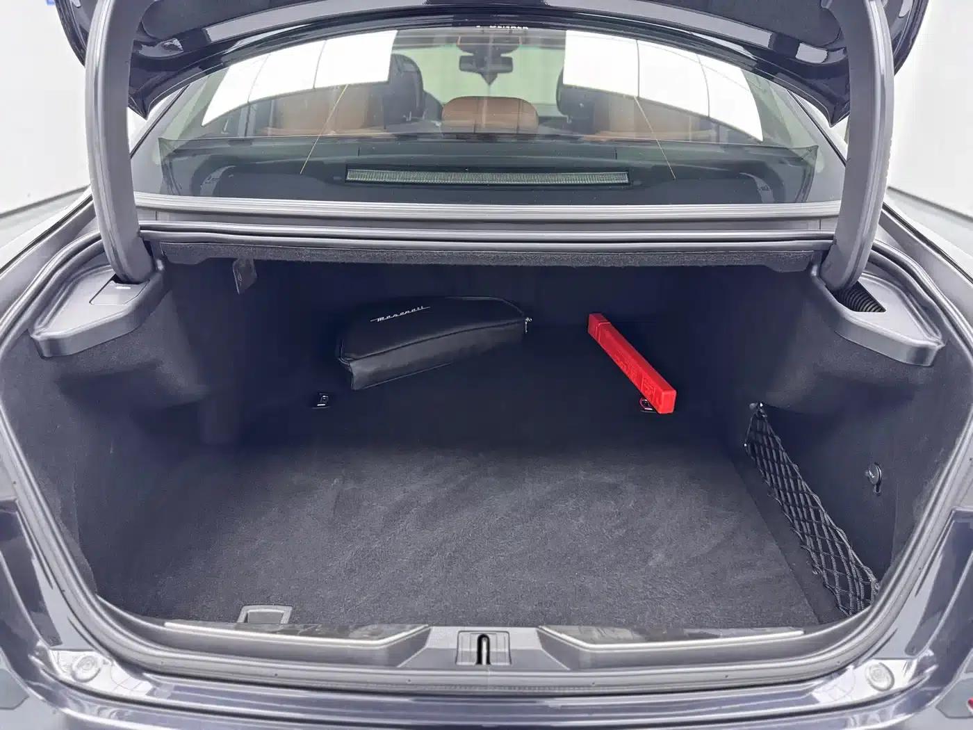 Presidential Edition 2015 3.0T Standard Edition — миниатюра 18