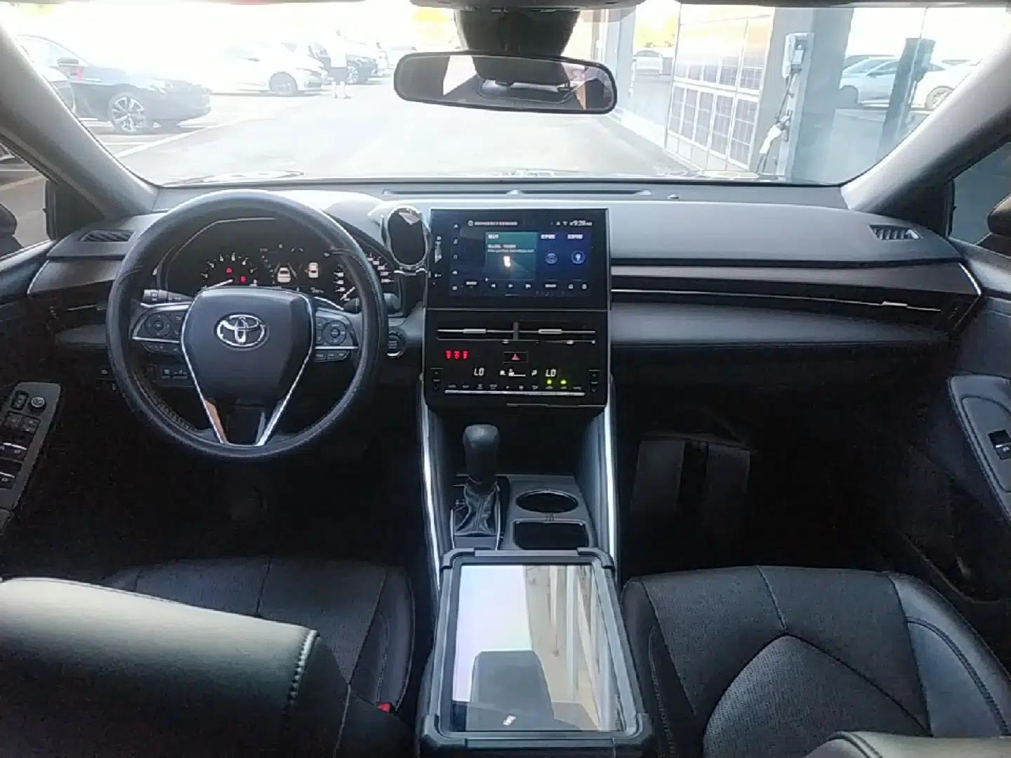 Toyota Avalon 2022 2.0L Luxury Edition — миниатюра 12