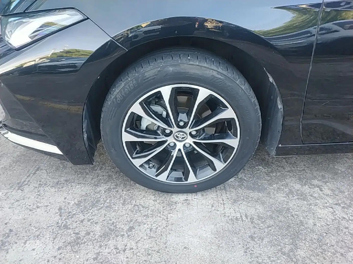 Toyota Avalon 2022 2.0L Luxury Edition — миниатюра 10