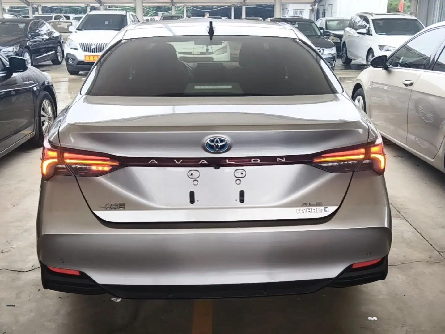 Toyota Avalon 2019 Dual-Engine 2.5L XLE Prestige Version China VI Standard — миниатюра 5