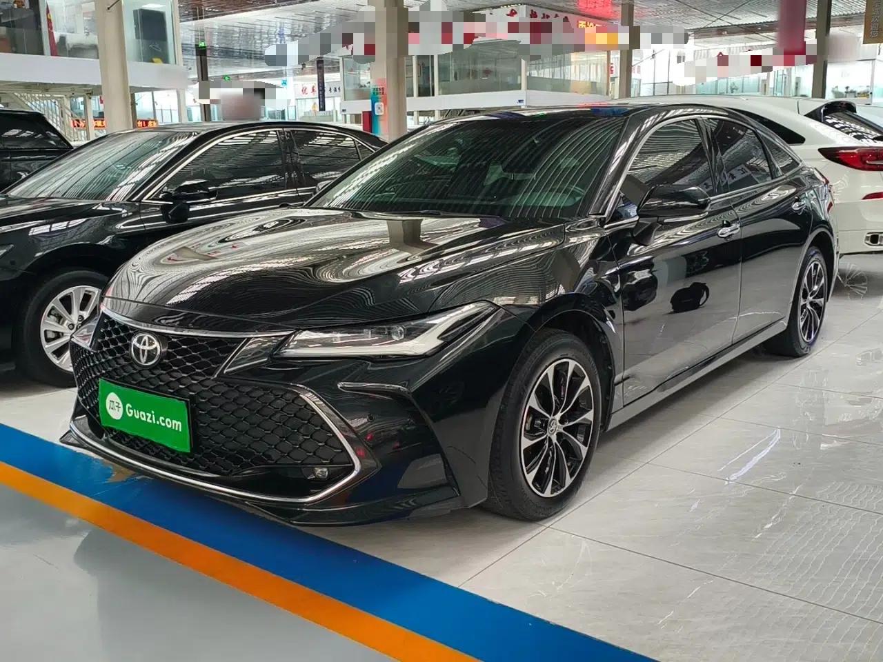 Toyota Avalon 2022 2.5L Luxury Edition — миниатюра 1