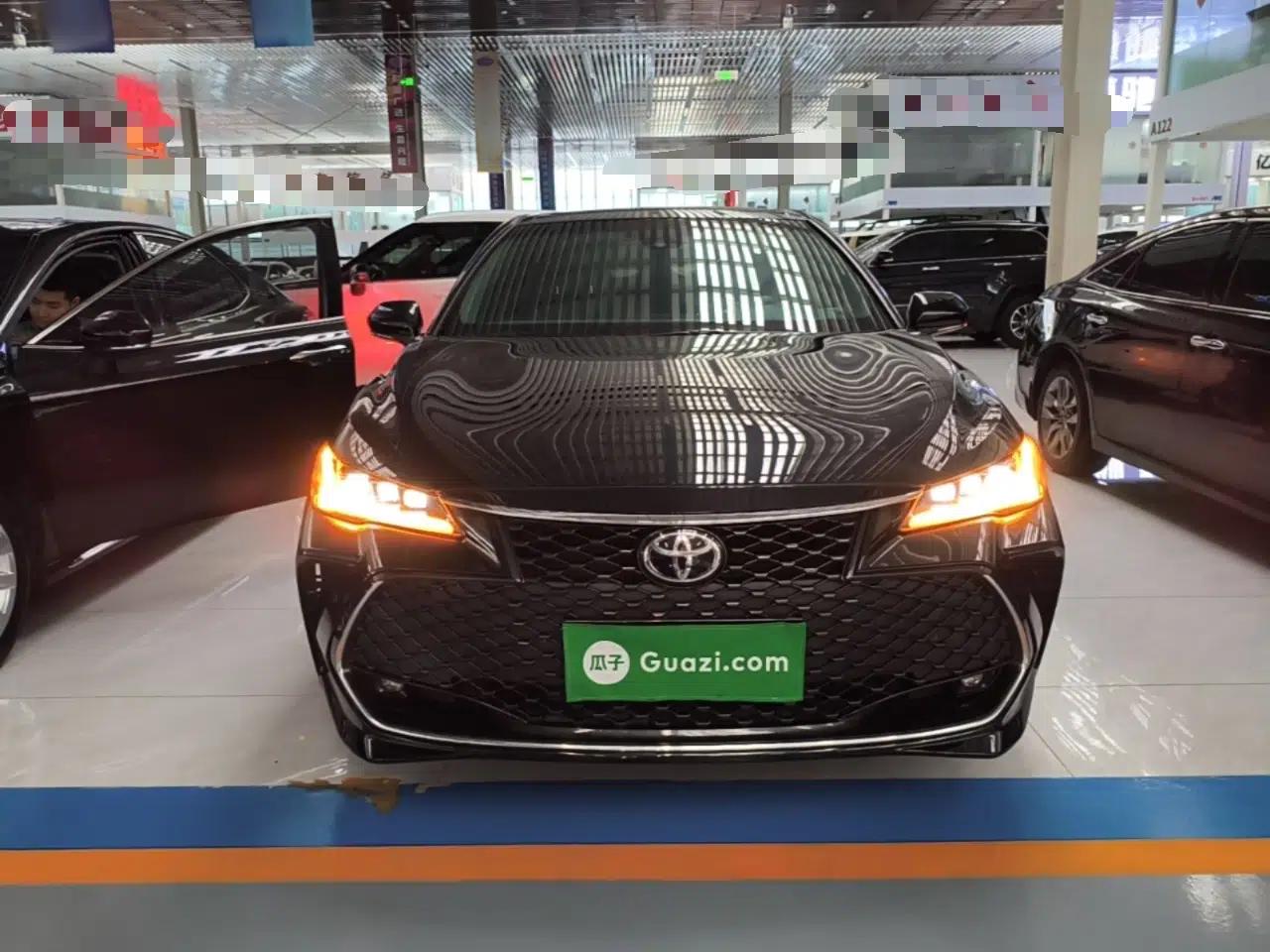 Toyota Avalon 2022 2.5L Luxury Edition — миниатюра 2