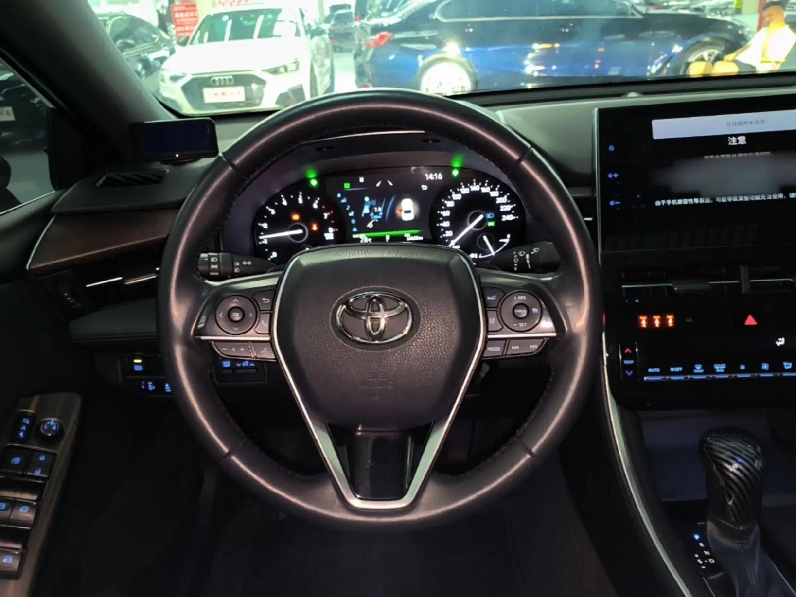 Toyota Avalon 2022 2.5L Luxury Edition — миниатюра 18