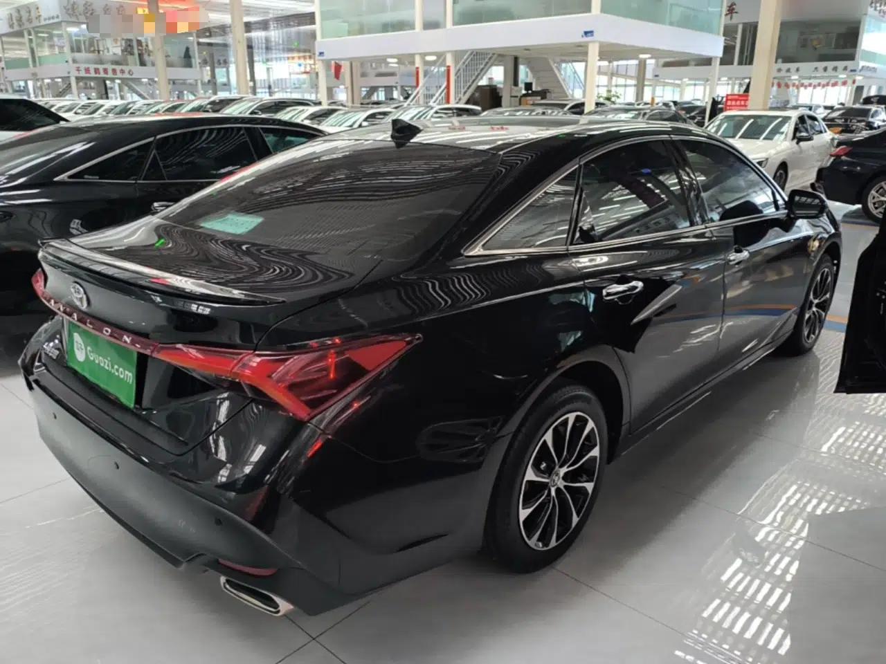 Toyota Avalon 2022 2.5L Luxury Edition — миниатюра 6