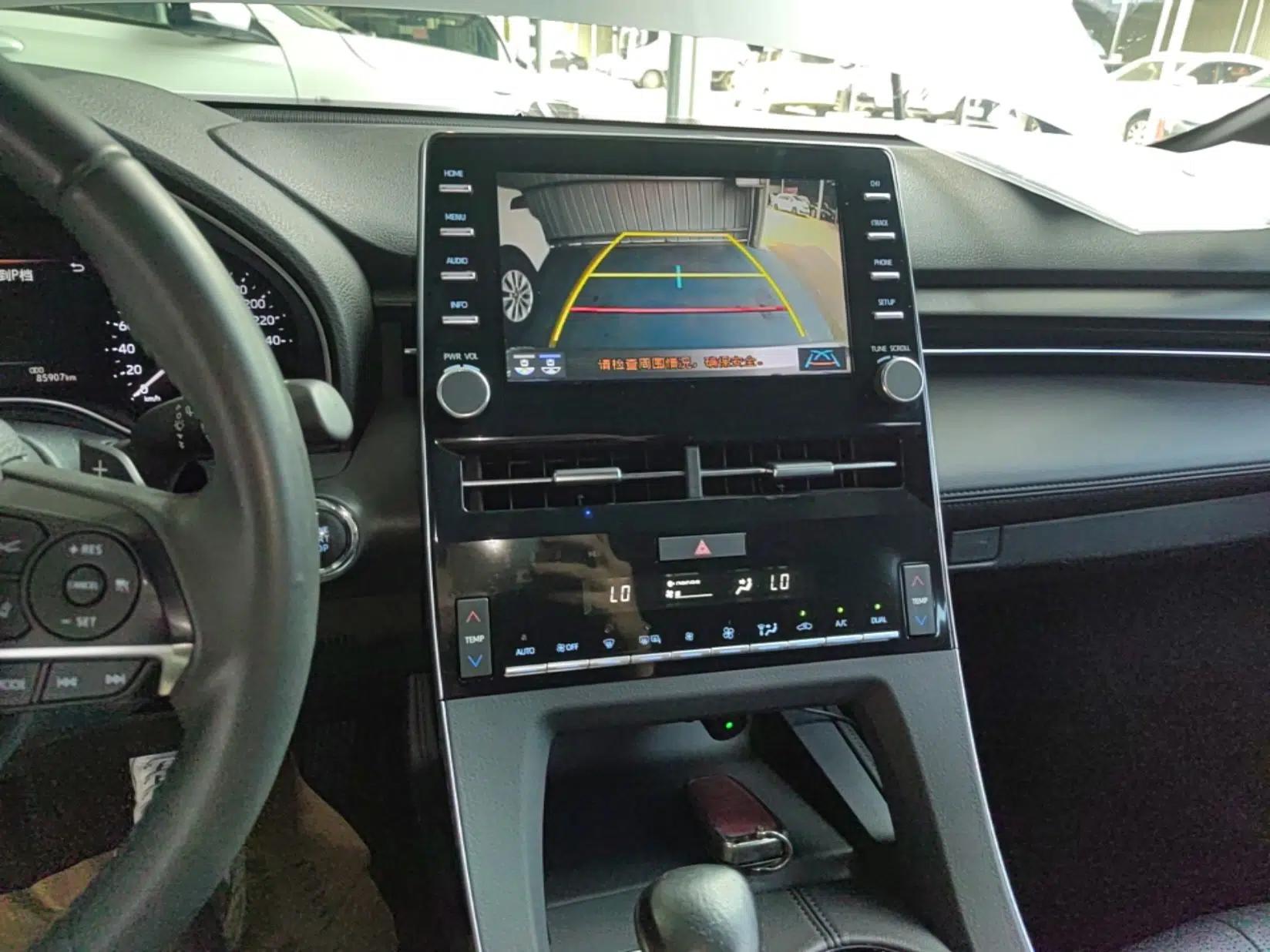 Toyota Avalon 2021 2.5L Luxury Edition — миниатюра 15