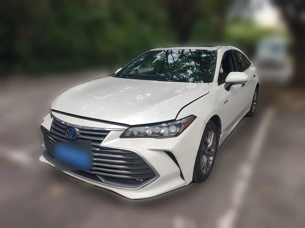 Toyota Avalon 2019 Dual-Engine 2.5L Luxury Edition China VI Standard — миниатюра 1