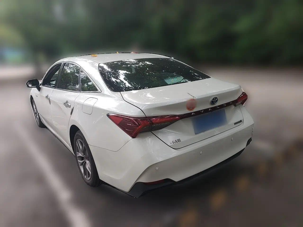 Toyota Avalon 2019 Dual-Engine 2.5L Luxury Edition China VI Standard — миниатюра 4