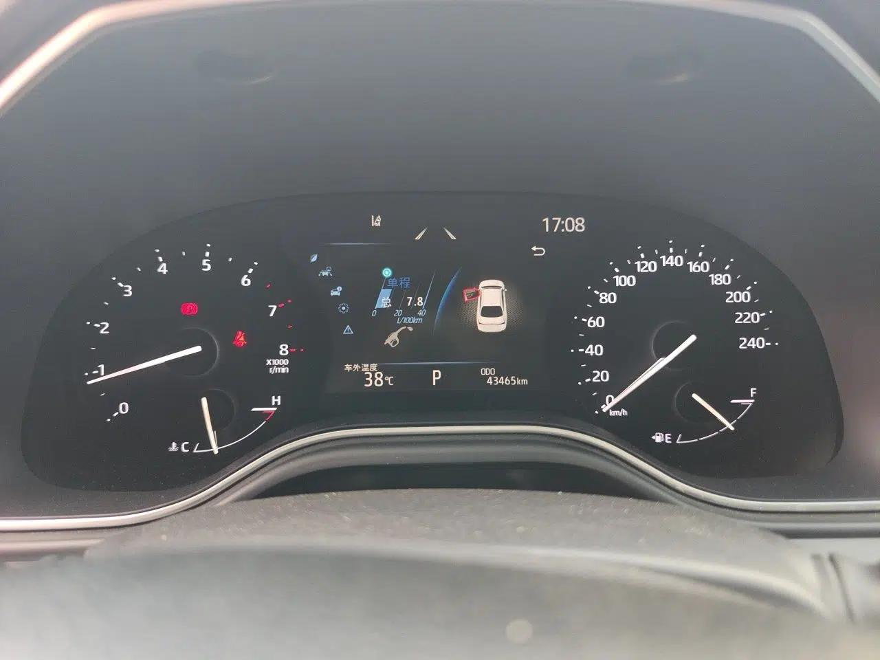 Toyota Avalon 2022 2.0L Ambition Edition — миниатюра 11
